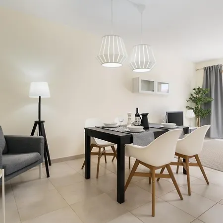 T1 V Do Ac&piscina&garagem クアルテイラ