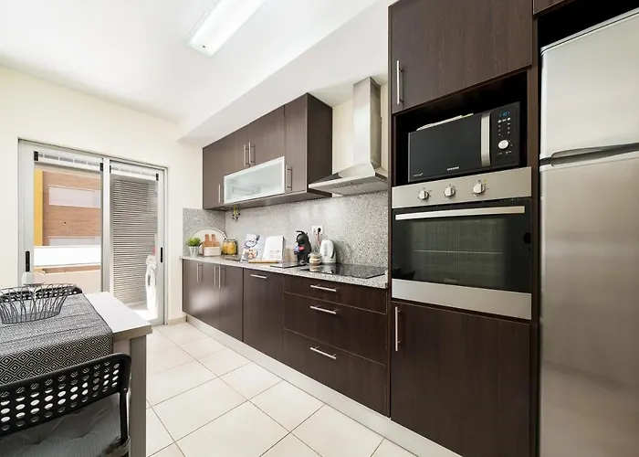 Apartmán T1 V Do Ac&piscina&garagem Quarteira